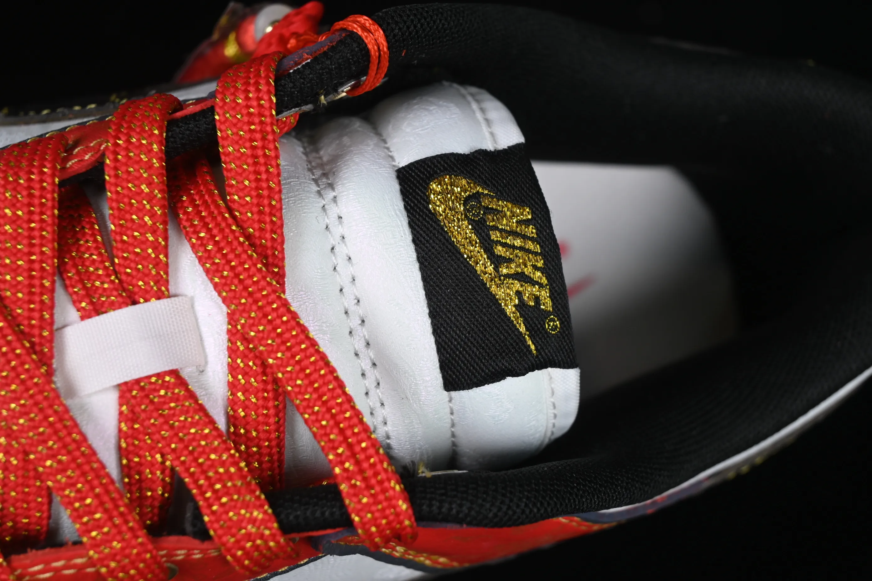 All categories Nk SB Dunk Series Nk SB Dunk Low Low-top sneakers Nk SB Dunk Low Chinese New Year Festive Red Anniversary high-end customization Low-top casual sneakers RW1220-005